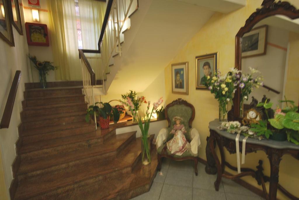 Hotel Minerva Pietra Ligure Buitenkant foto